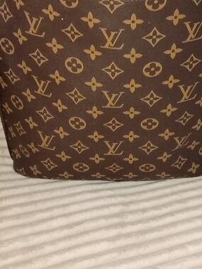 Louis Vuitton Monogram Tote - Brown & Tan
